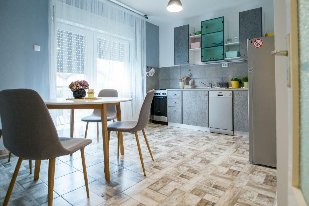 וואראז'דין Apartmani Grlice II מראה חיצוני תמונה