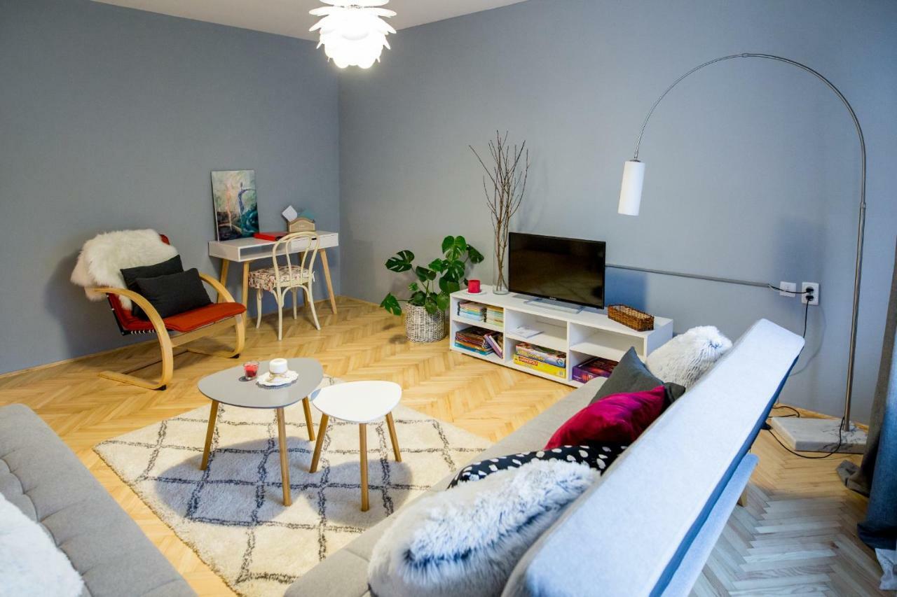 וואראז'דין Apartmani Grlice II מראה חיצוני תמונה